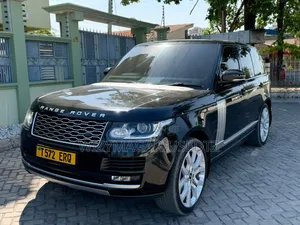 Land Rover Range Rover Vogue 2015 Matt Black