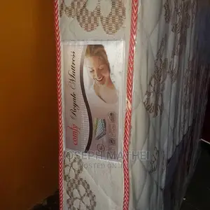 Godoro Bora Na Vitanda Vya Chuma Mbao Pamoja Na Sofa