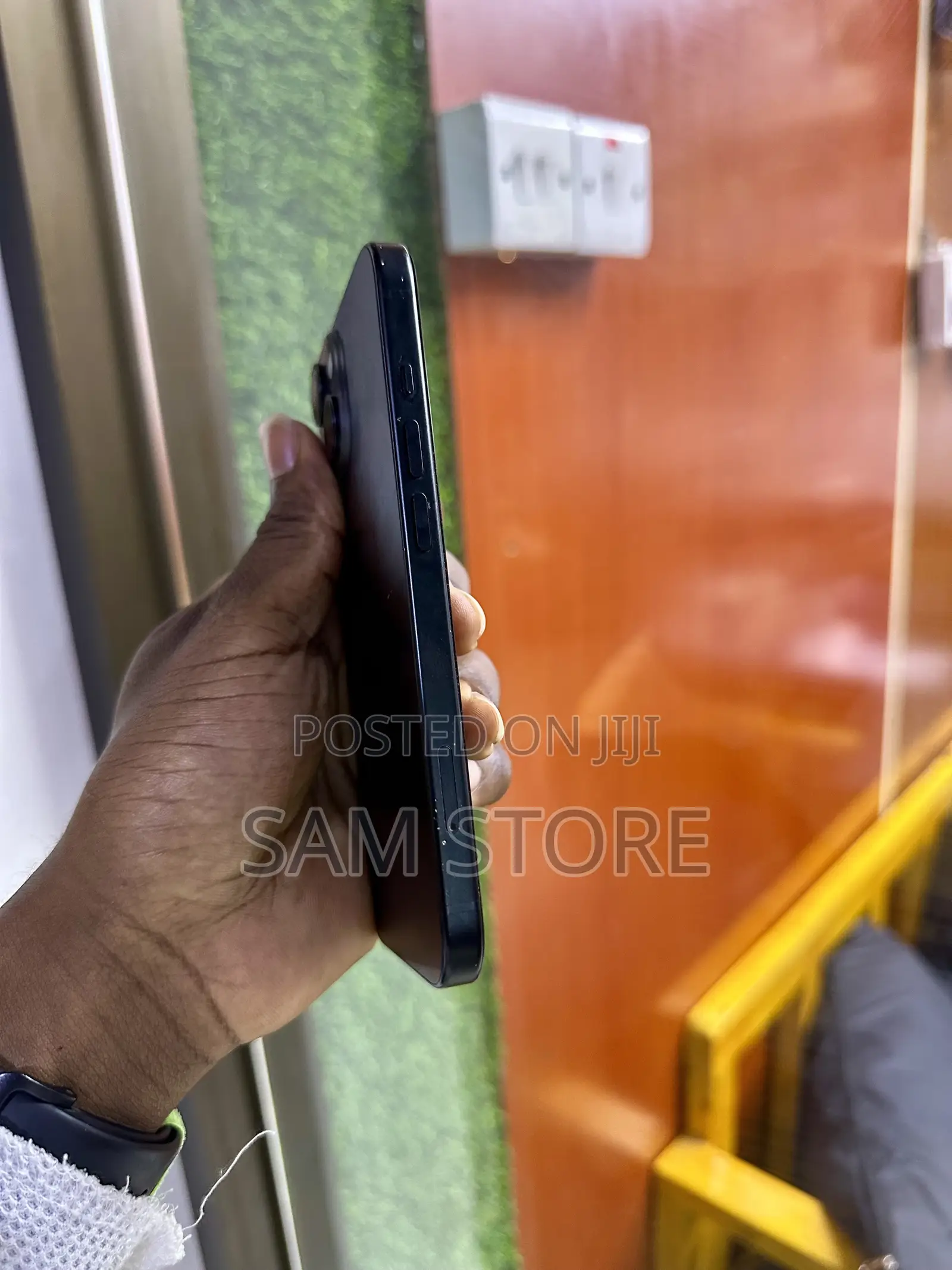 Apple iPhone 15 128 GB Black