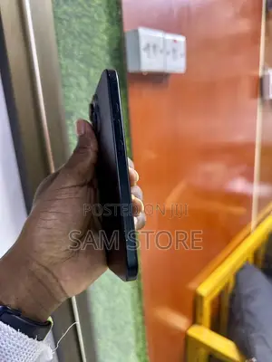 Apple iPhone 15 128 GB Black