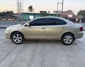 Toyota Premio 2004 Gold