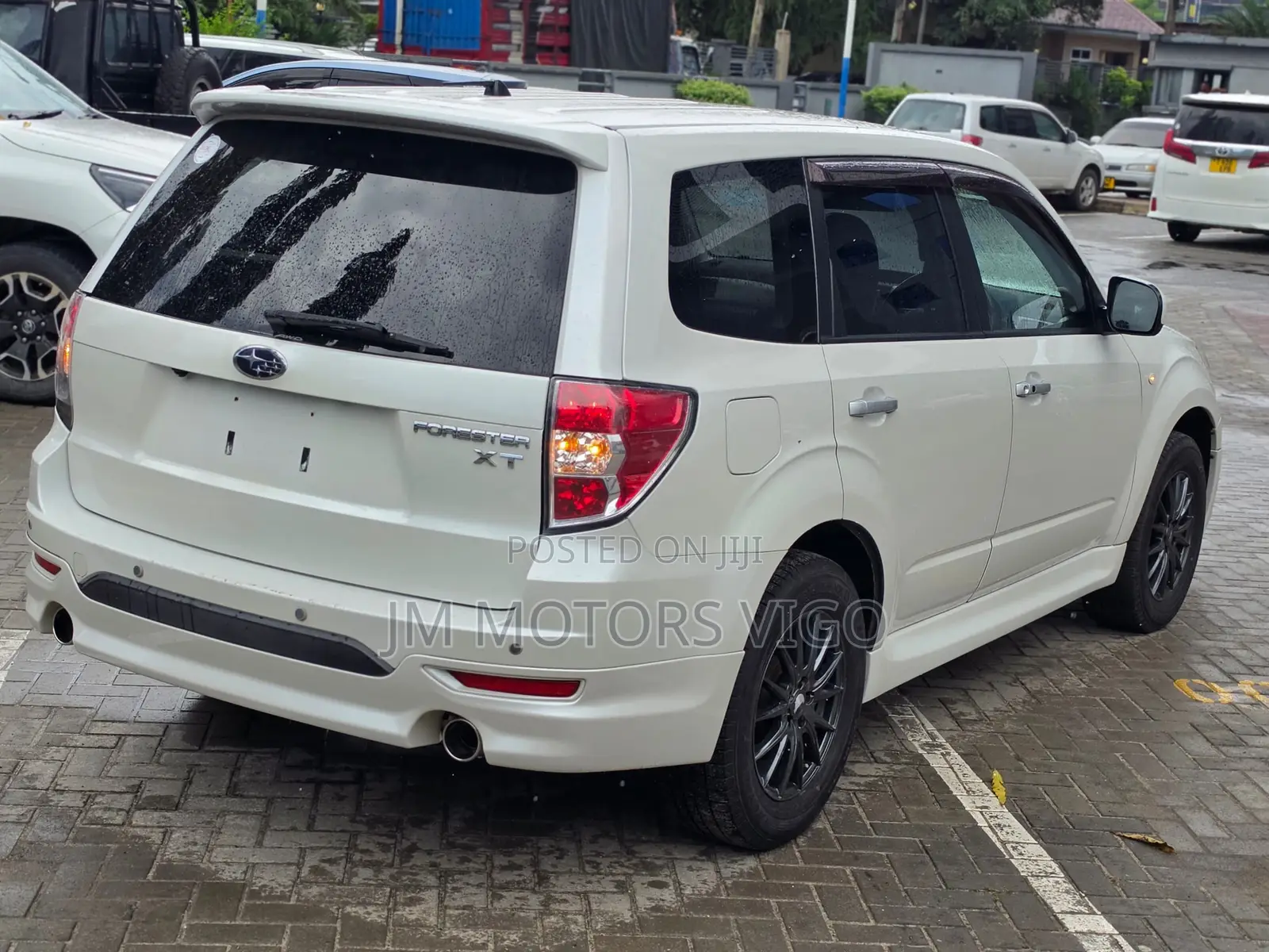 Subaru Forester 2010 Pearl