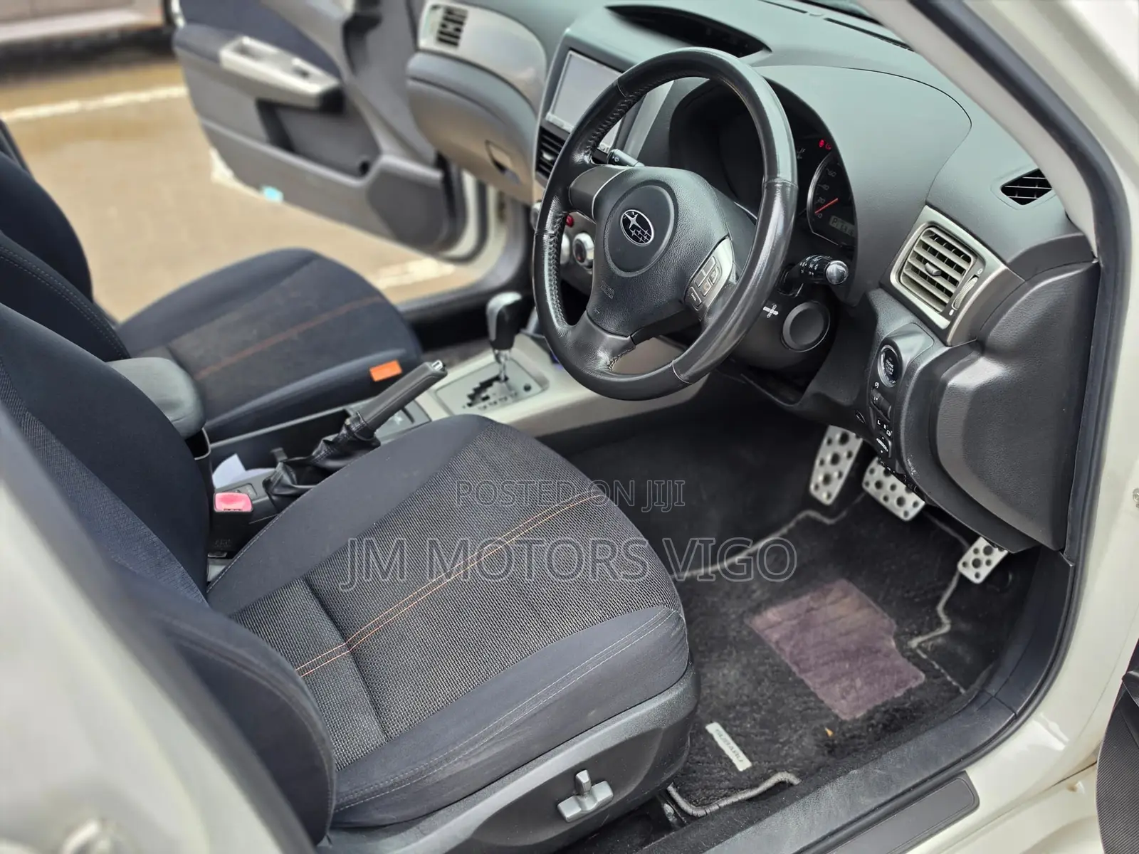 Subaru Forester 2010 Pearl