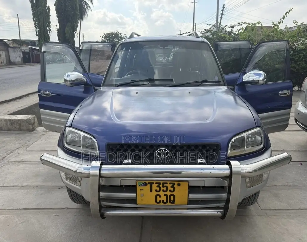 Toyota RAV4 1999 Blue