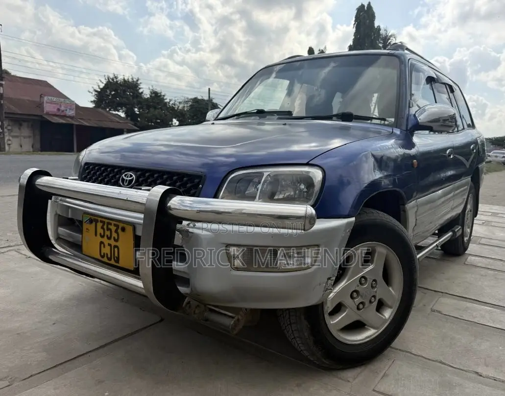 Toyota RAV4 1999 Blue