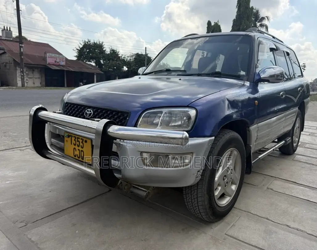 Toyota RAV4 1999 Blue