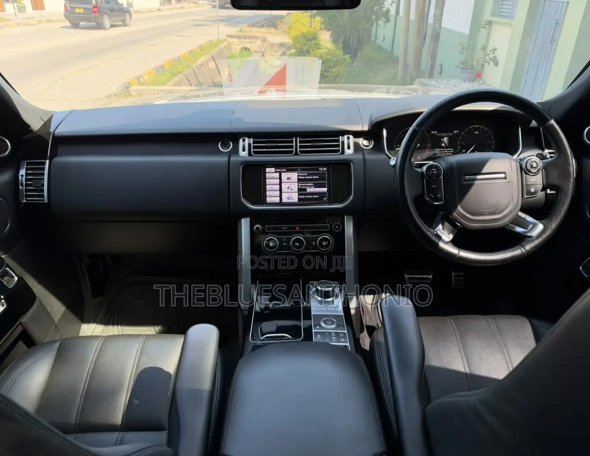 Land Rover Range Rover Vogue 2015 Black