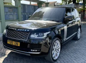Land Rover Range Rover Vogue 2015 Black
