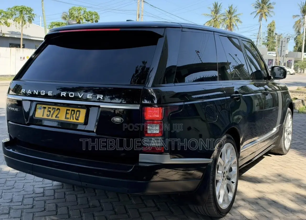 Land Rover Range Rover Vogue 2015 Black