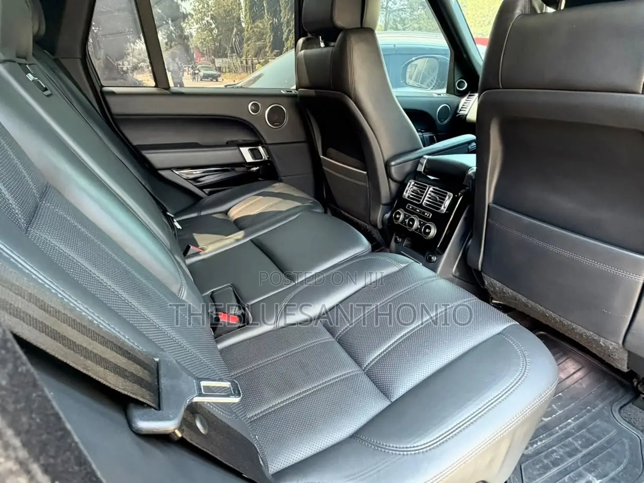 Land Rover Range Rover Vogue 2015 Black