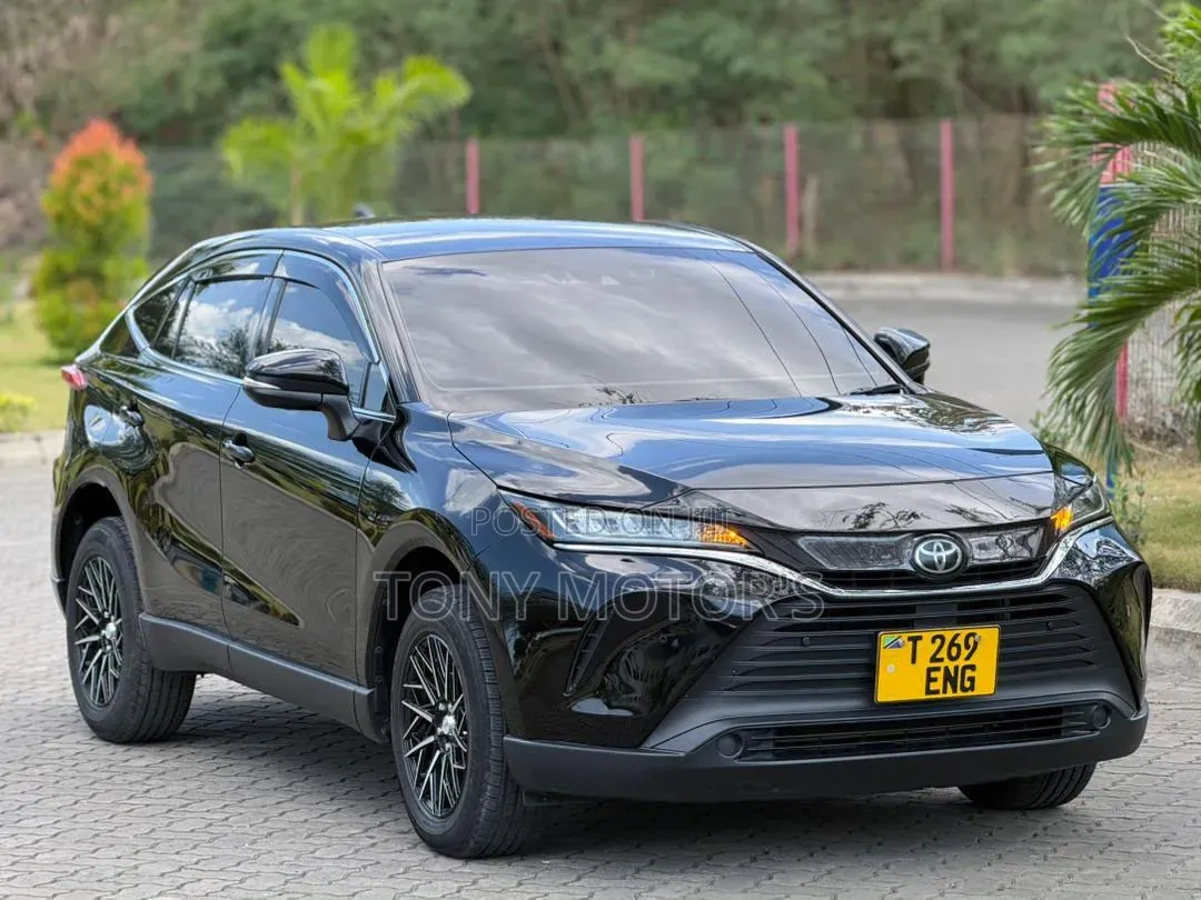 Toyota Harrier 2.0 2020 Black