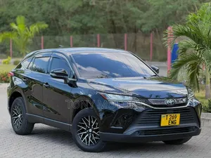 Toyota Harrier 2.0 2020 Black