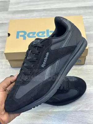 Reebok Classic Sneakers