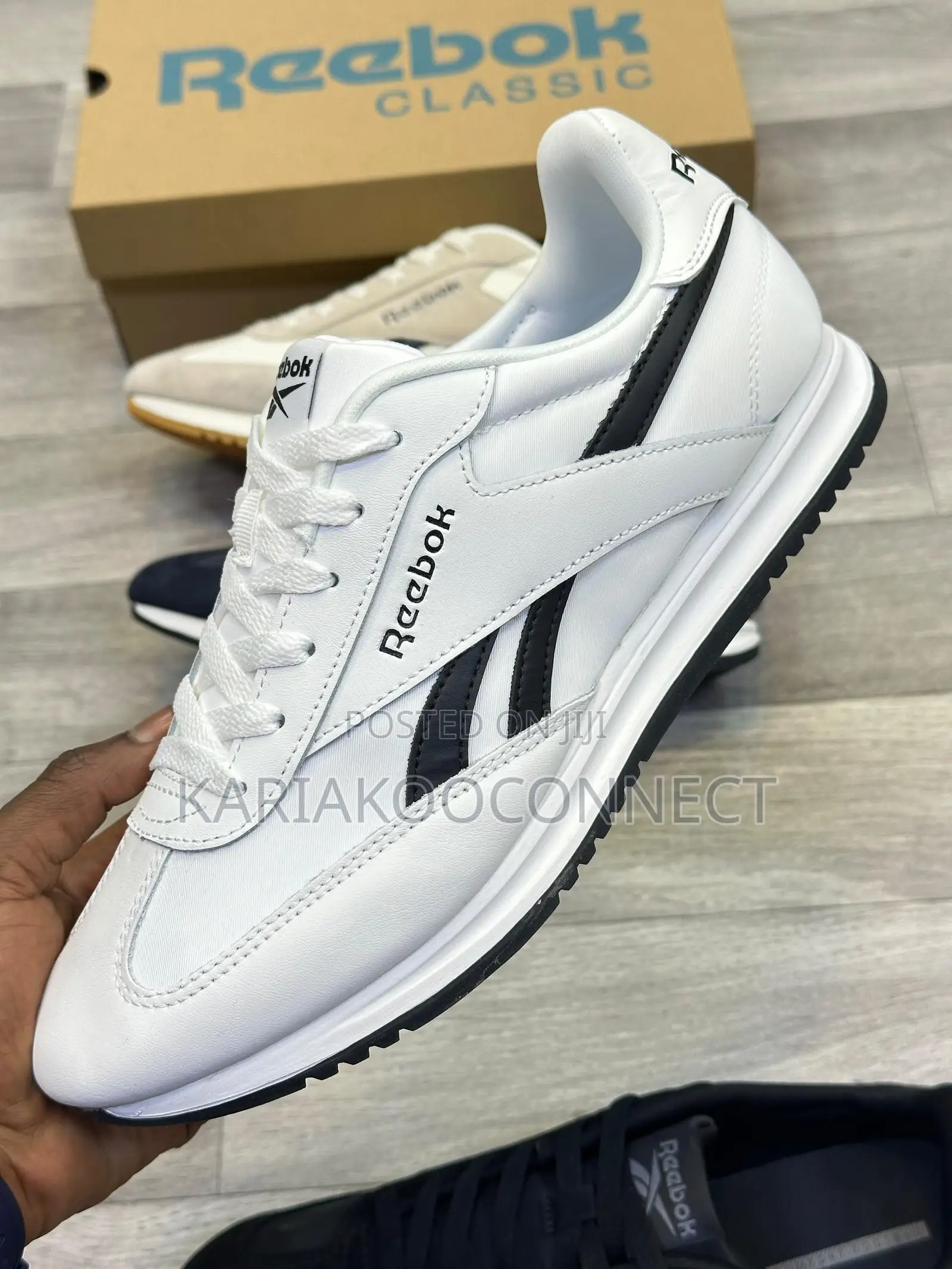 Reebok Classic Sneakers