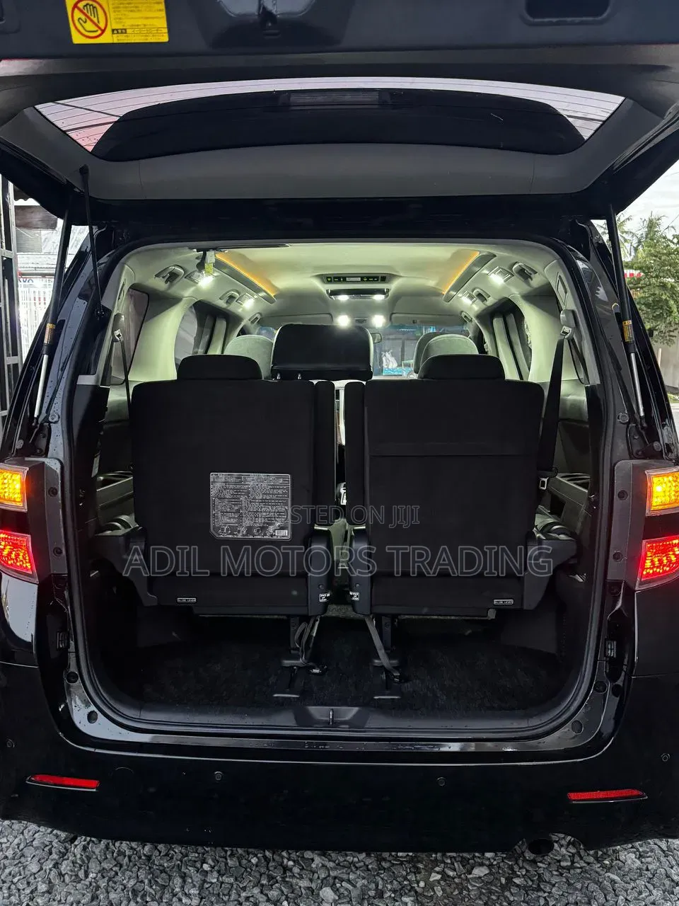 Toyota Vellfire V 2.4 4WD 7-Seater 2010 Black