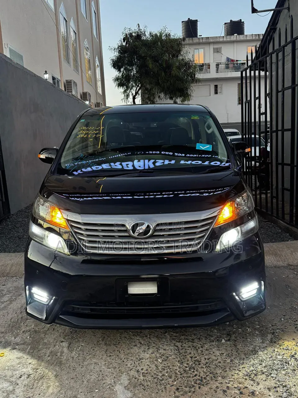 Toyota Vellfire V 2.4 4WD 7-Seater 2010 Black