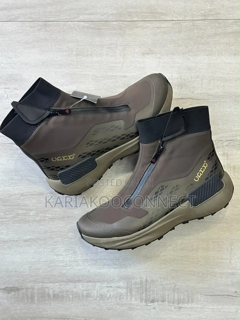 Ecco High-Top Zip Boots