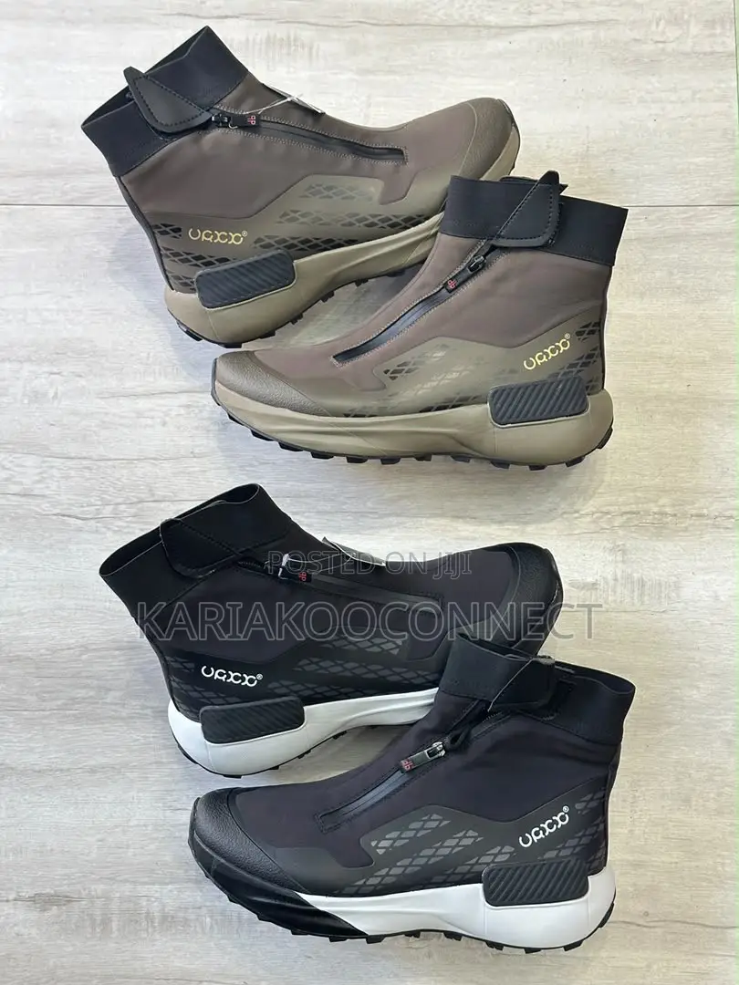 Ecco High-Top Zip Boots