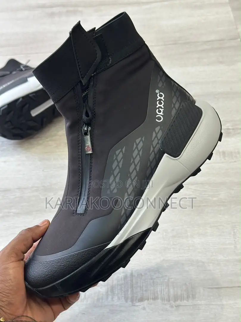 Ecco High-Top Zip Boots