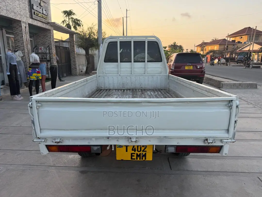 Toyota TownAce 2002 Silver