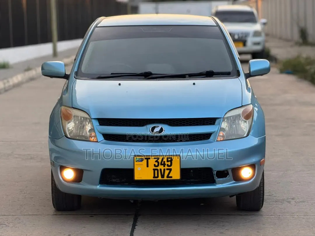 Toyota IST 2006 Blue