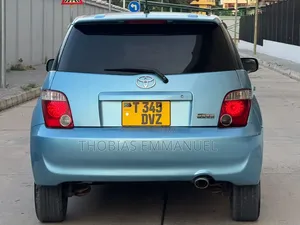 Toyota IST 2006 Blue