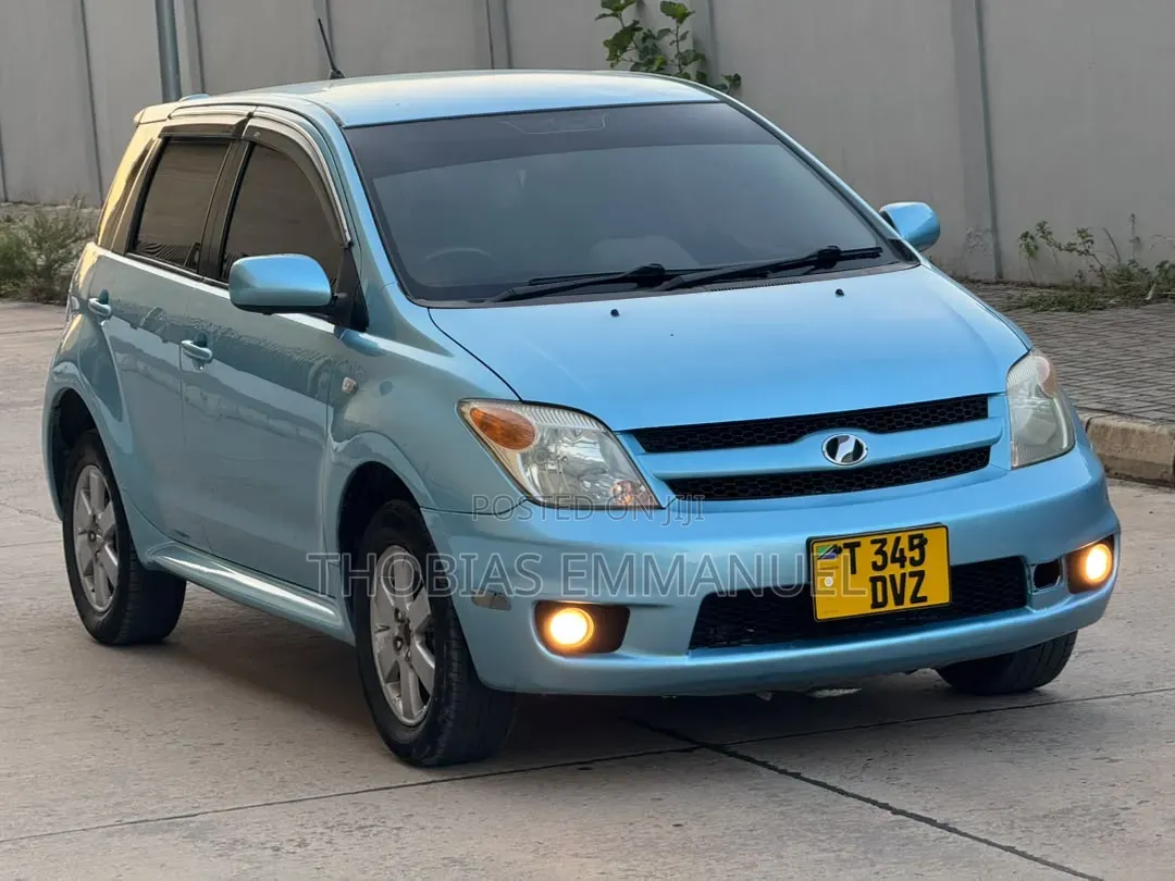 Toyota IST 2006 Blue