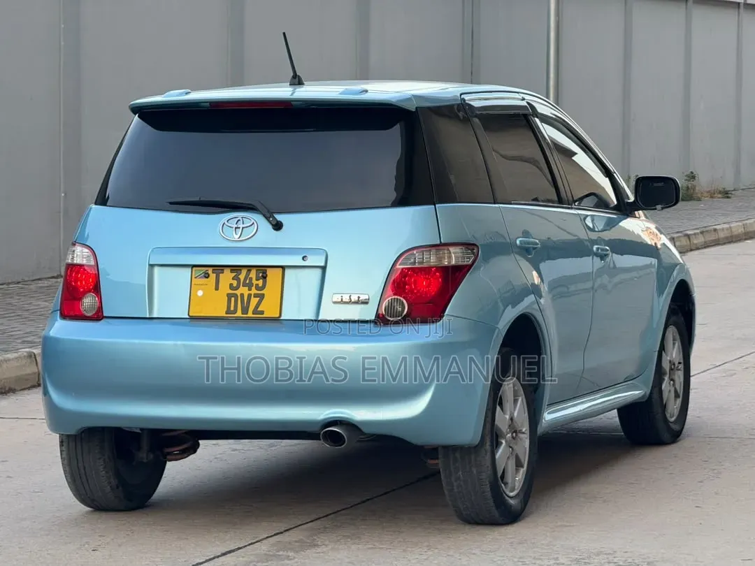 Toyota IST 2006 Blue