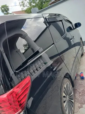 Toyota Vellfire 2018 Black