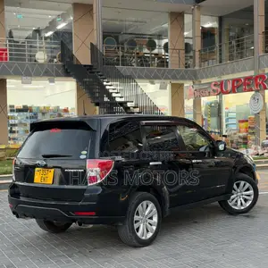 Subaru Forester 2011 Black