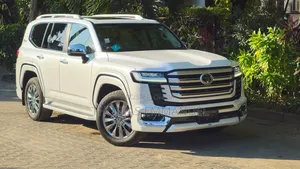 Toyota Land Cruiser 2023 White