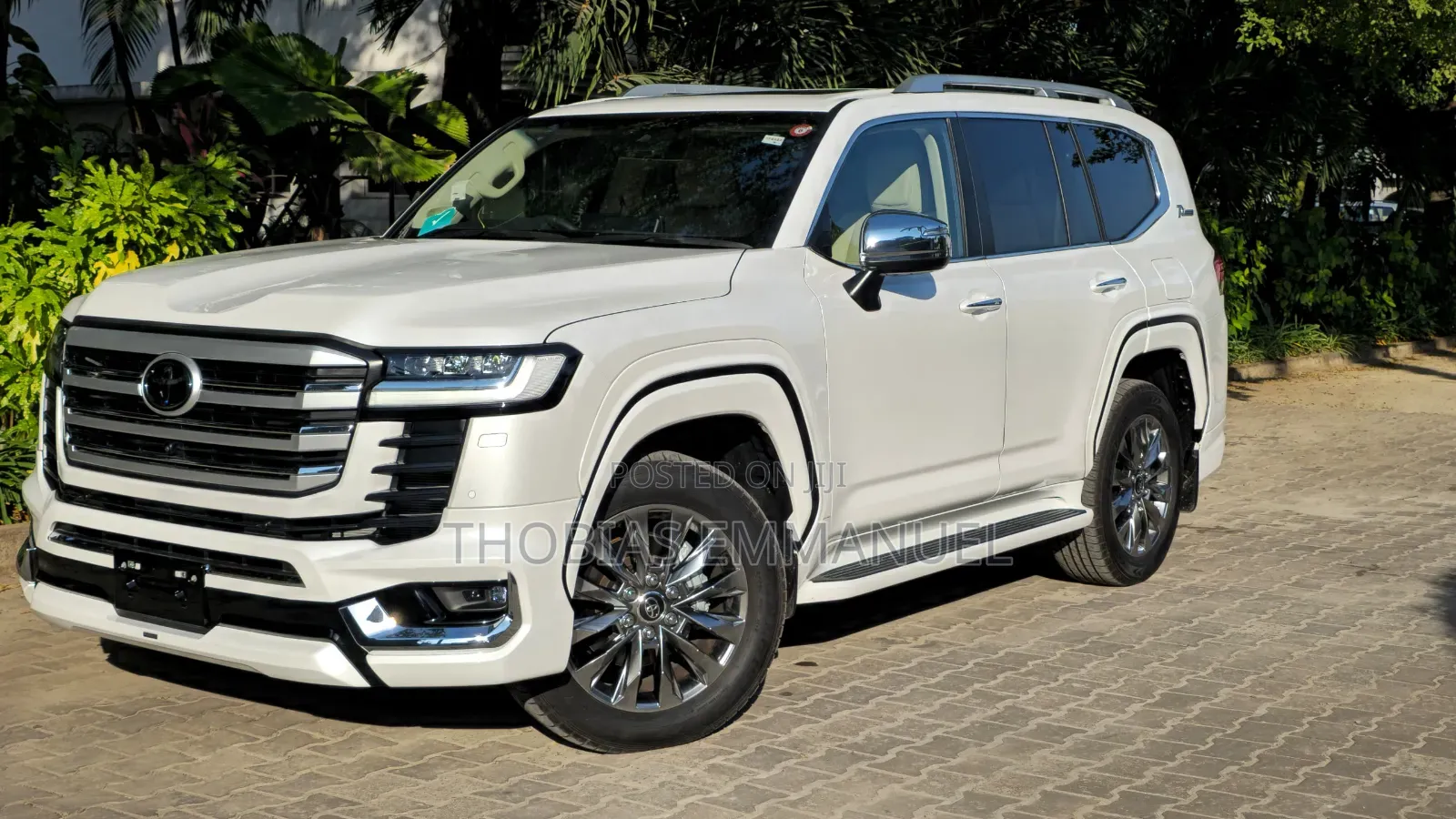 Toyota Land Cruiser 2023 White