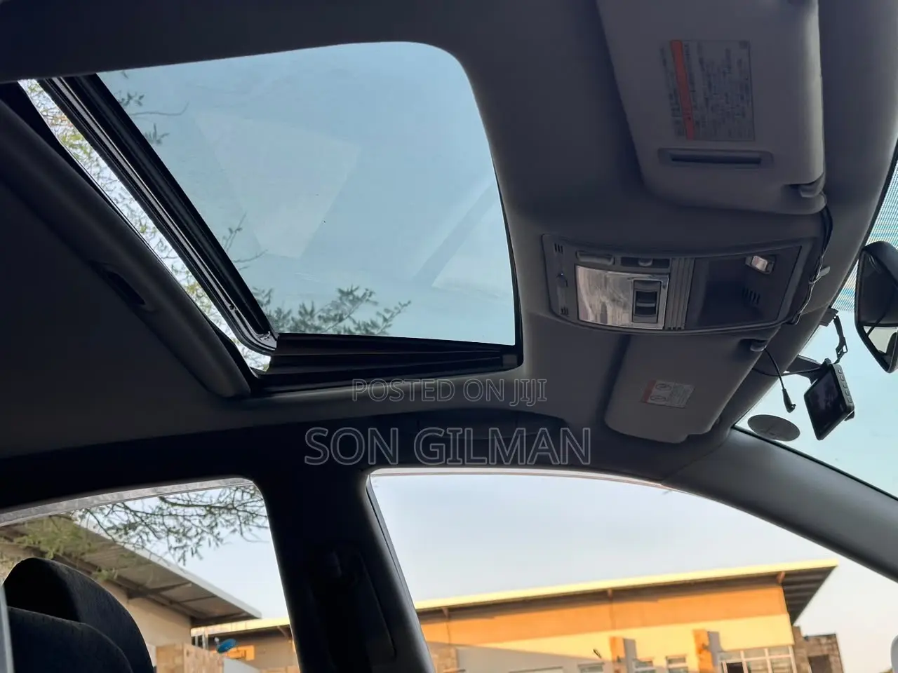 Toyota Crown 2006 White