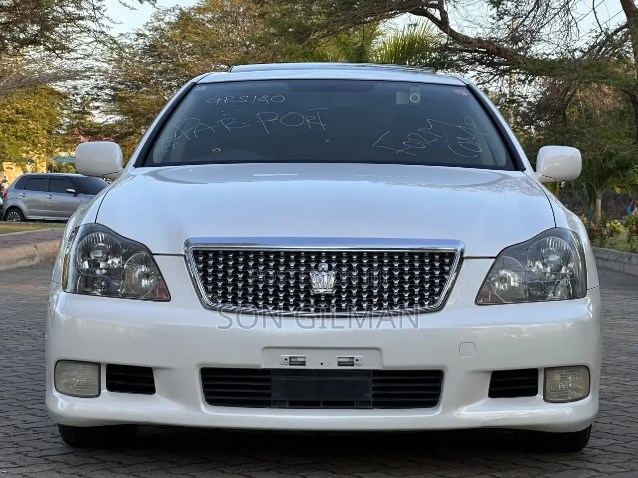 Toyota Crown 2006 White