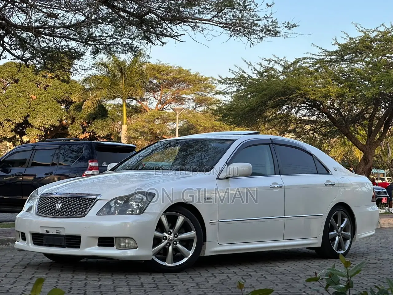 Toyota Crown 2006 White