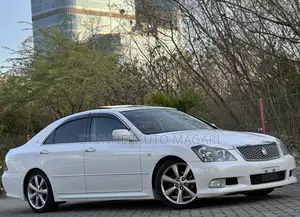 Toyota Crown 2006 Pearl