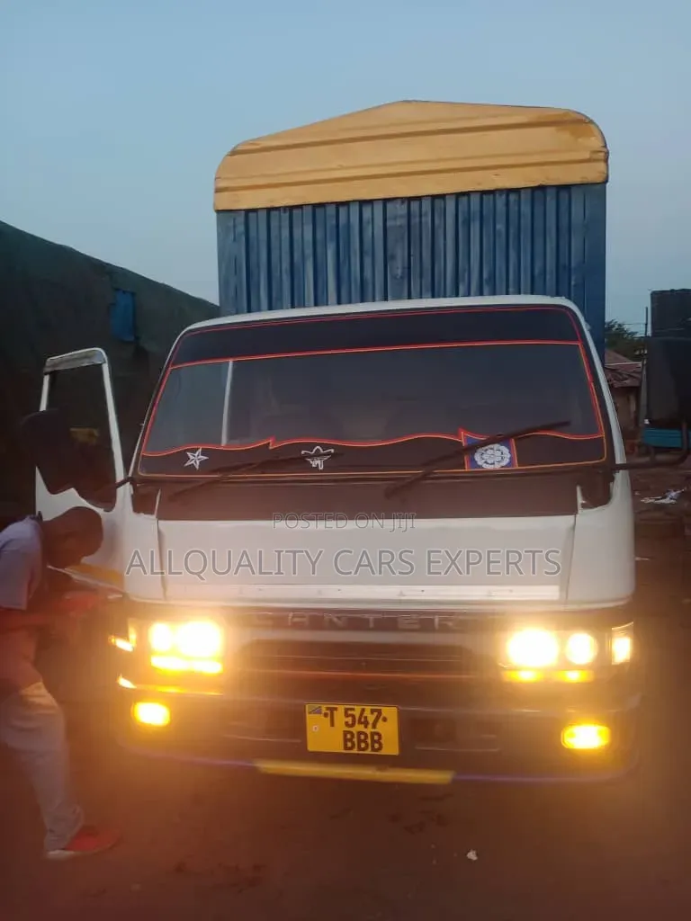 Toyota Canter Tipper