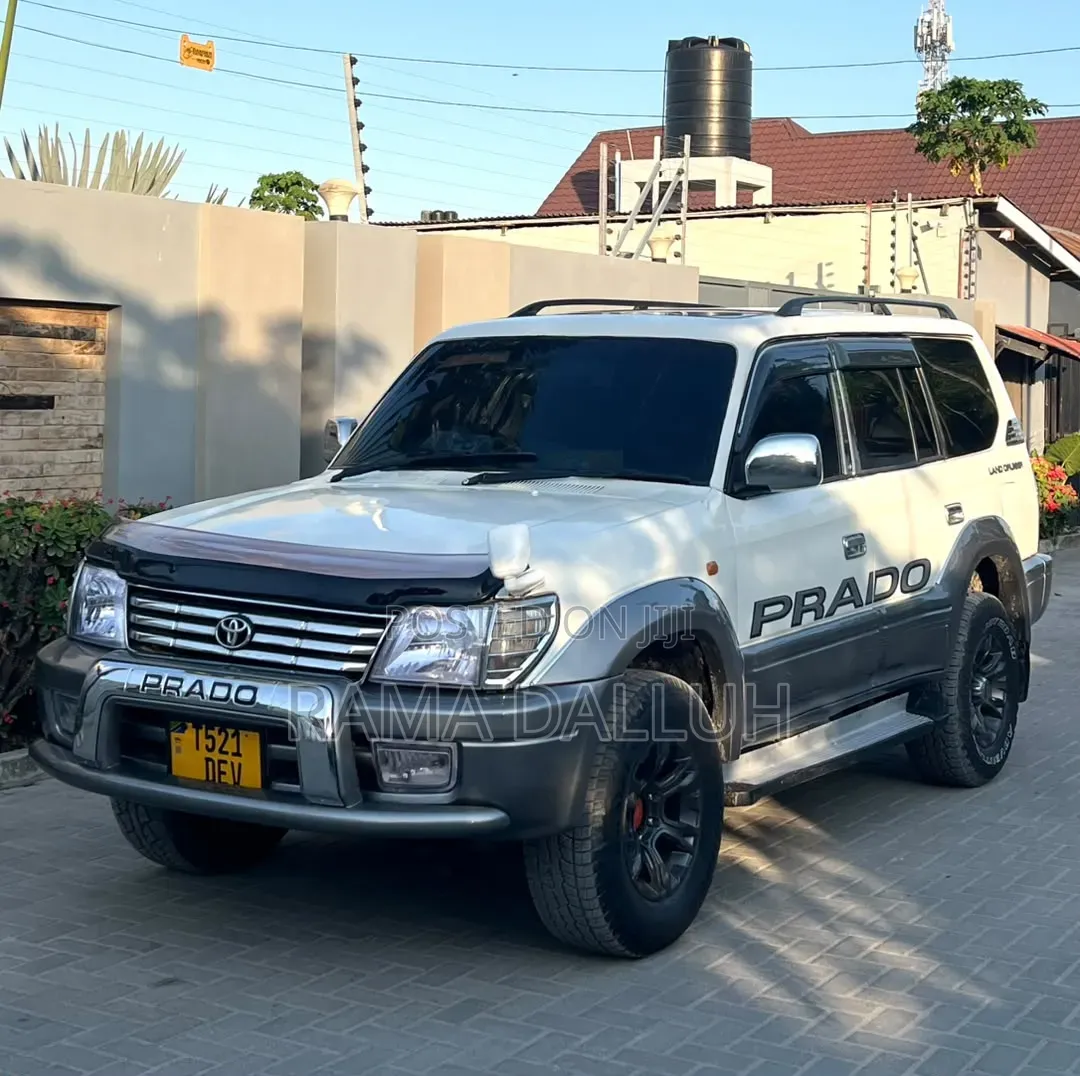 Toyota Land Cruiser Prado 2003 White