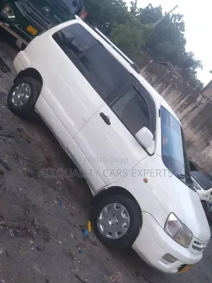 Toyota Noah 2001 White
