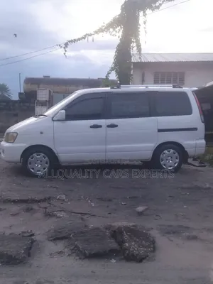 Toyota Noah 2001 White