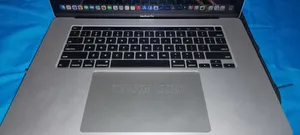 Laptop Apple MacBook Pro 2019 64GB Intel Core i9 SSD 512GB