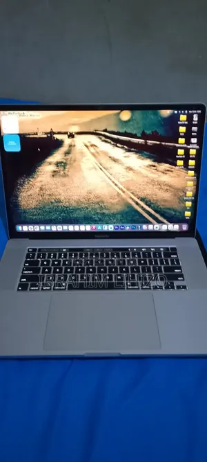 Laptop Apple MacBook Pro 2019 64GB Intel Core i9 SSD 512GB