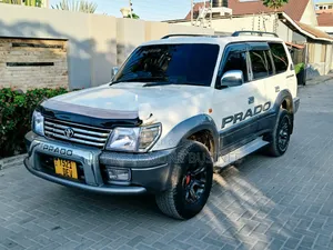 Toyota Land Cruiser Prado 2005 White