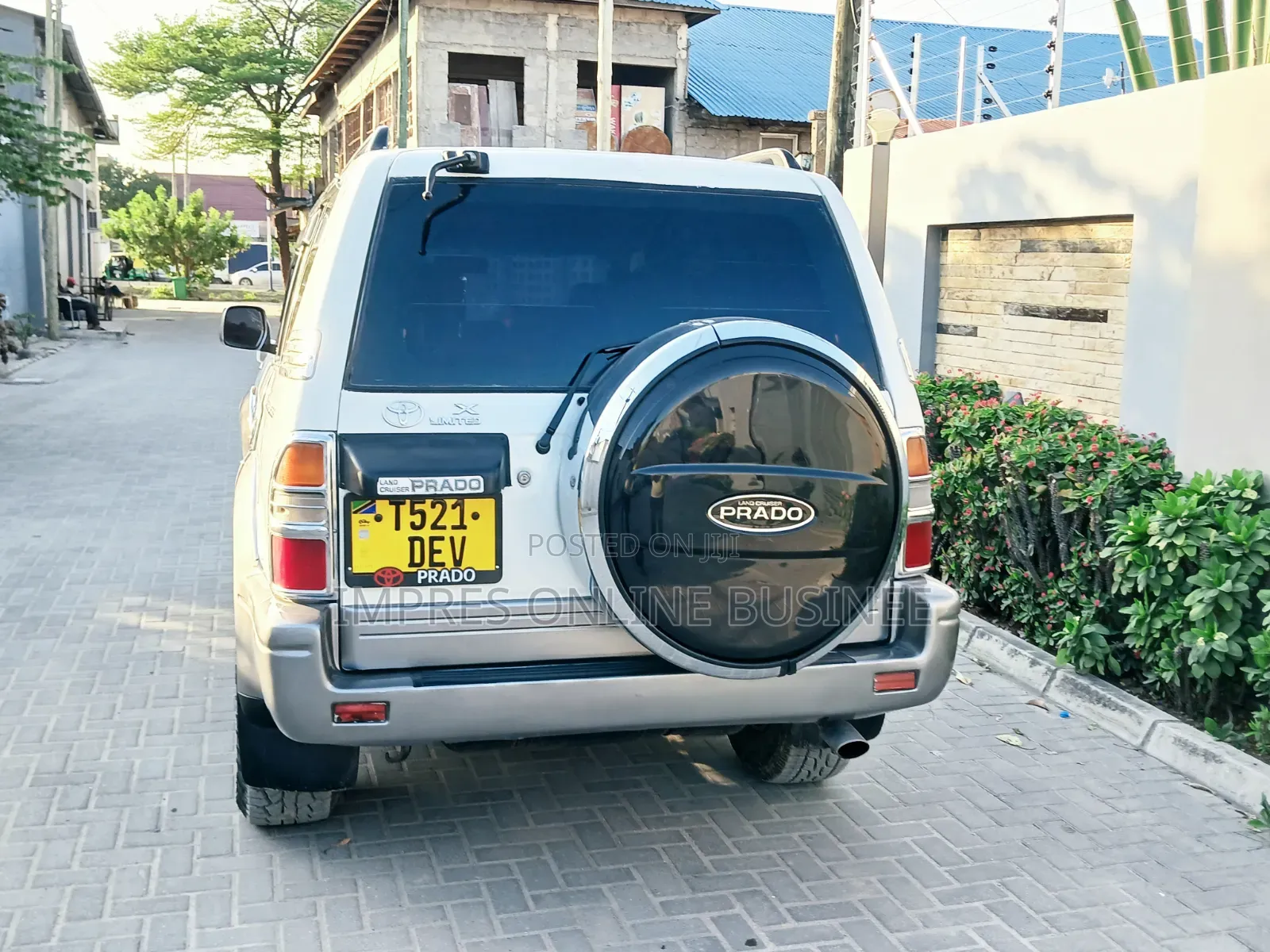Toyota Land Cruiser Prado 2005 White