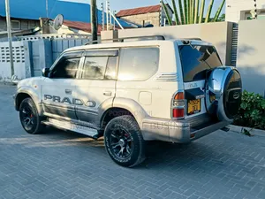 Toyota Land Cruiser Prado 2005 White