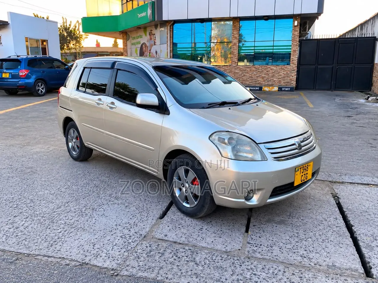 Toyota Raum 2004 Beige