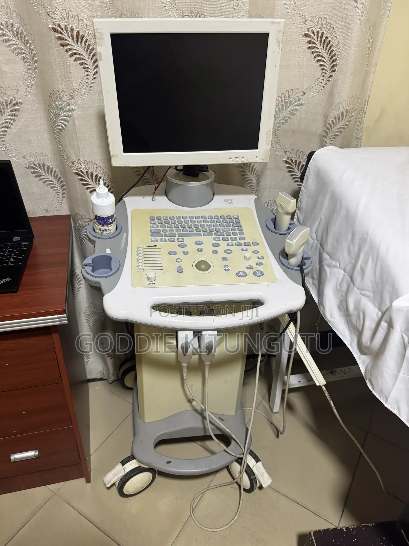 Mashine Ya Ultrasound (Used)