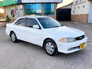 Toyota Carina 2000 White