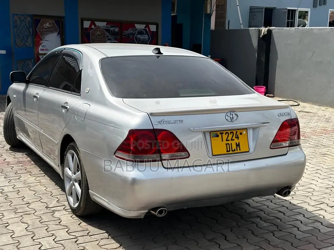 Toyota Crown 2007 Silver