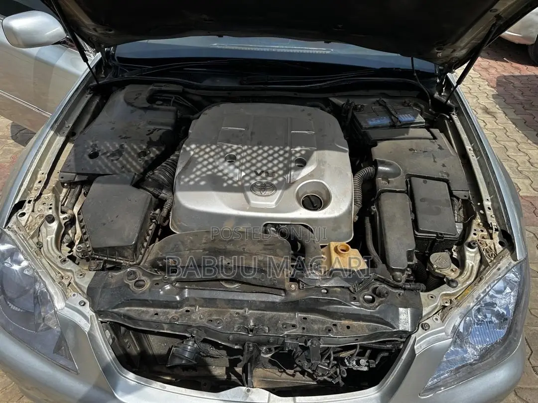 Toyota Crown 2007 Silver